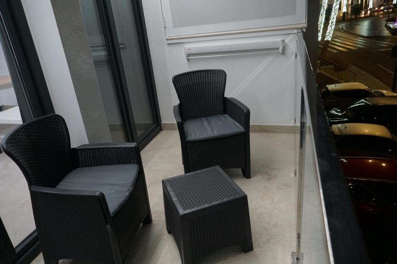 Apartamento Turistico Hermanos Infantes 에스테포나 외부 사진